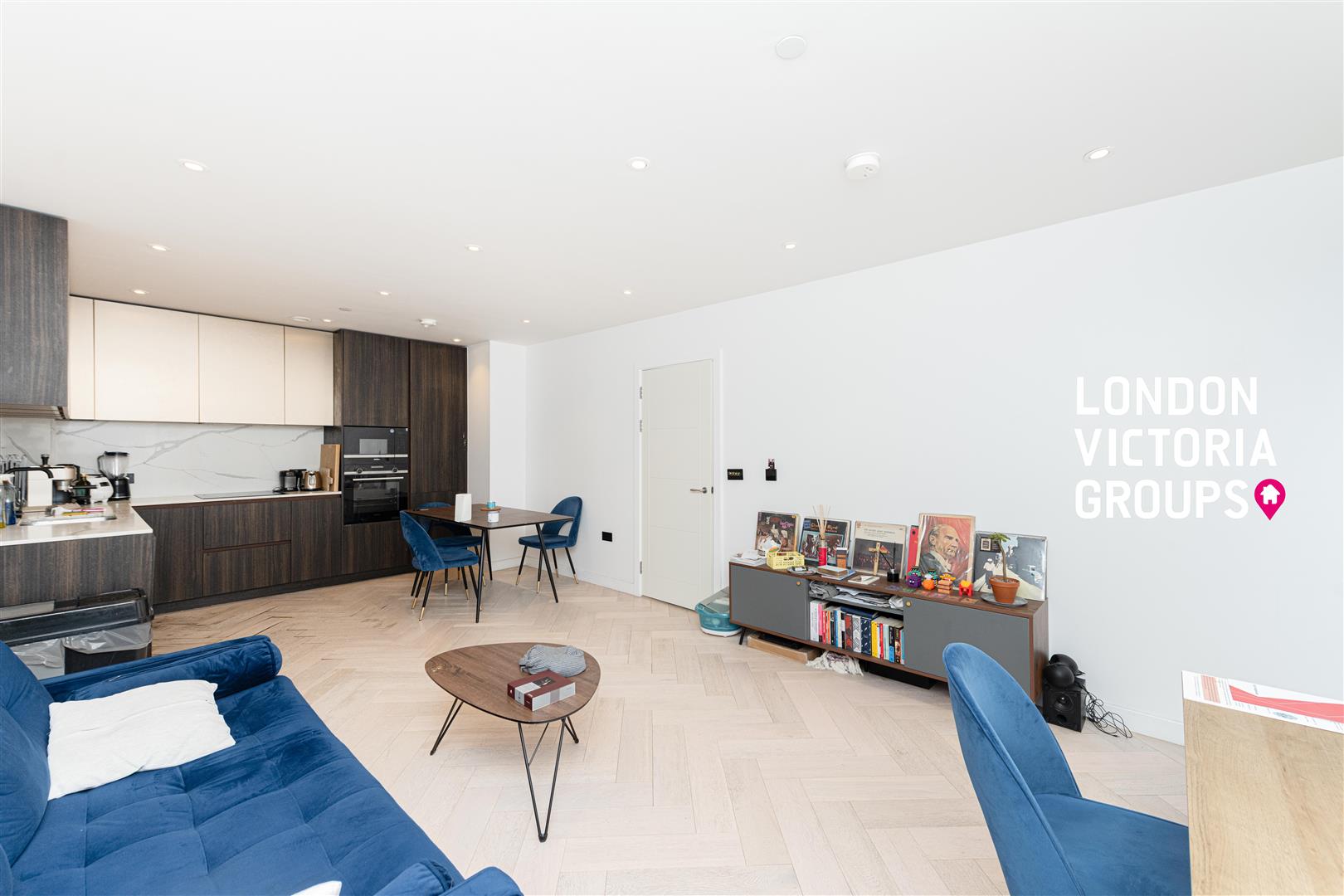 3 bed property in Luxe Tower, 12 Dock Street, London